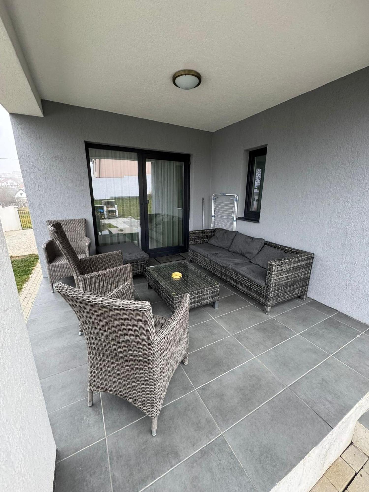 Vila Andrea Oradea Exterior photo